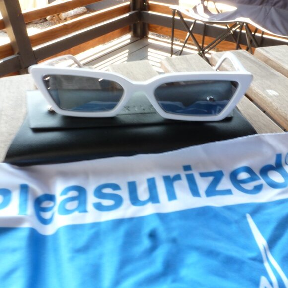 PLEASURES x AKILA Nemesis 1806 White Sunglasses - Picture 9 of 9